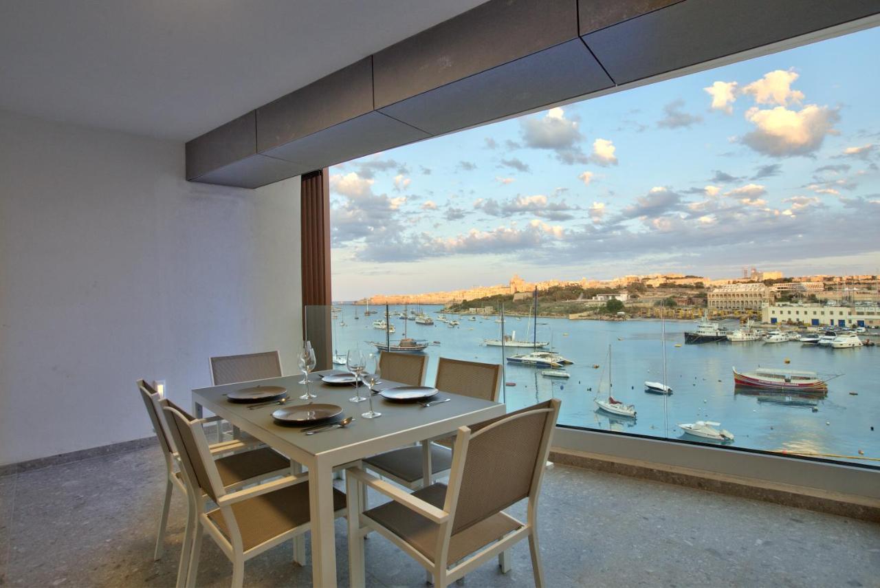 Sea Front Spacious Valletta Views Apartments Sliema Esterno foto