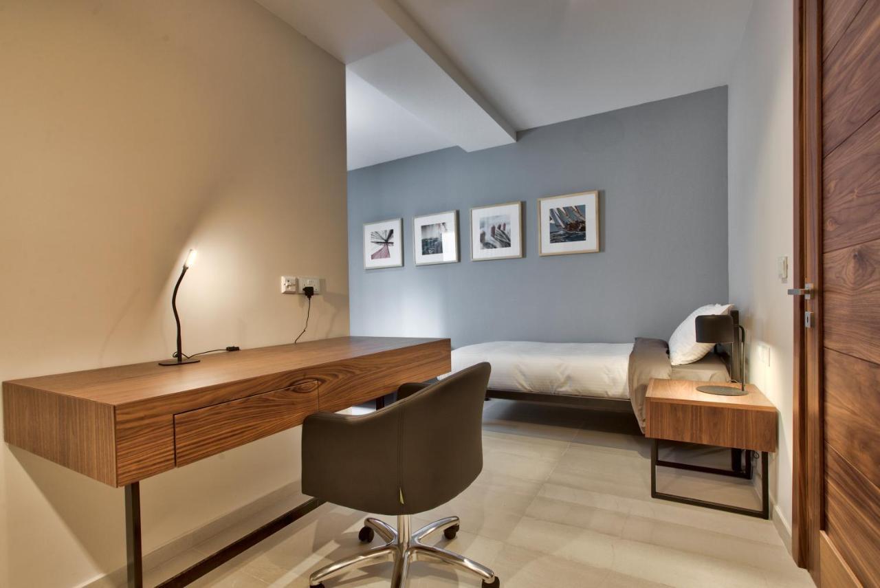 Sea Front Spacious Valletta Views Apartments Sliema Esterno foto