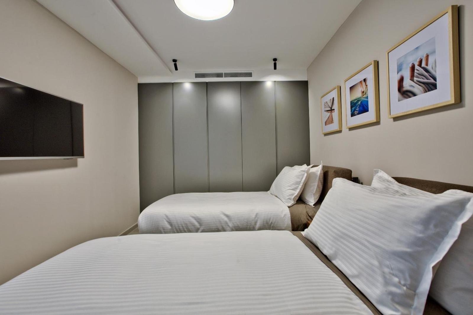 Sea Front Spacious Valletta Views Apartments Sliema Esterno foto
